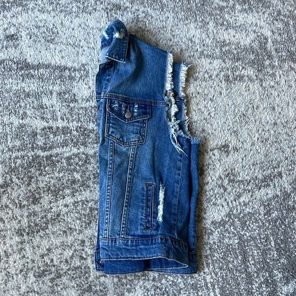 Cute! Cute! Distressed Denim Vest - Picture 4 of 4
